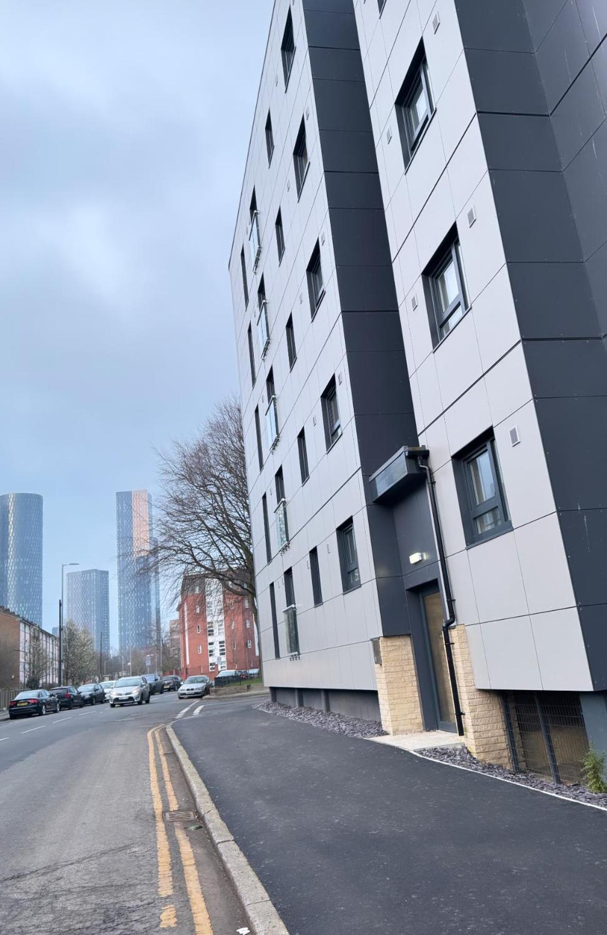 Luxury 2 Bedroom Apartment In Manchester City Centre - Free Parking Zewnętrze zdjęcie