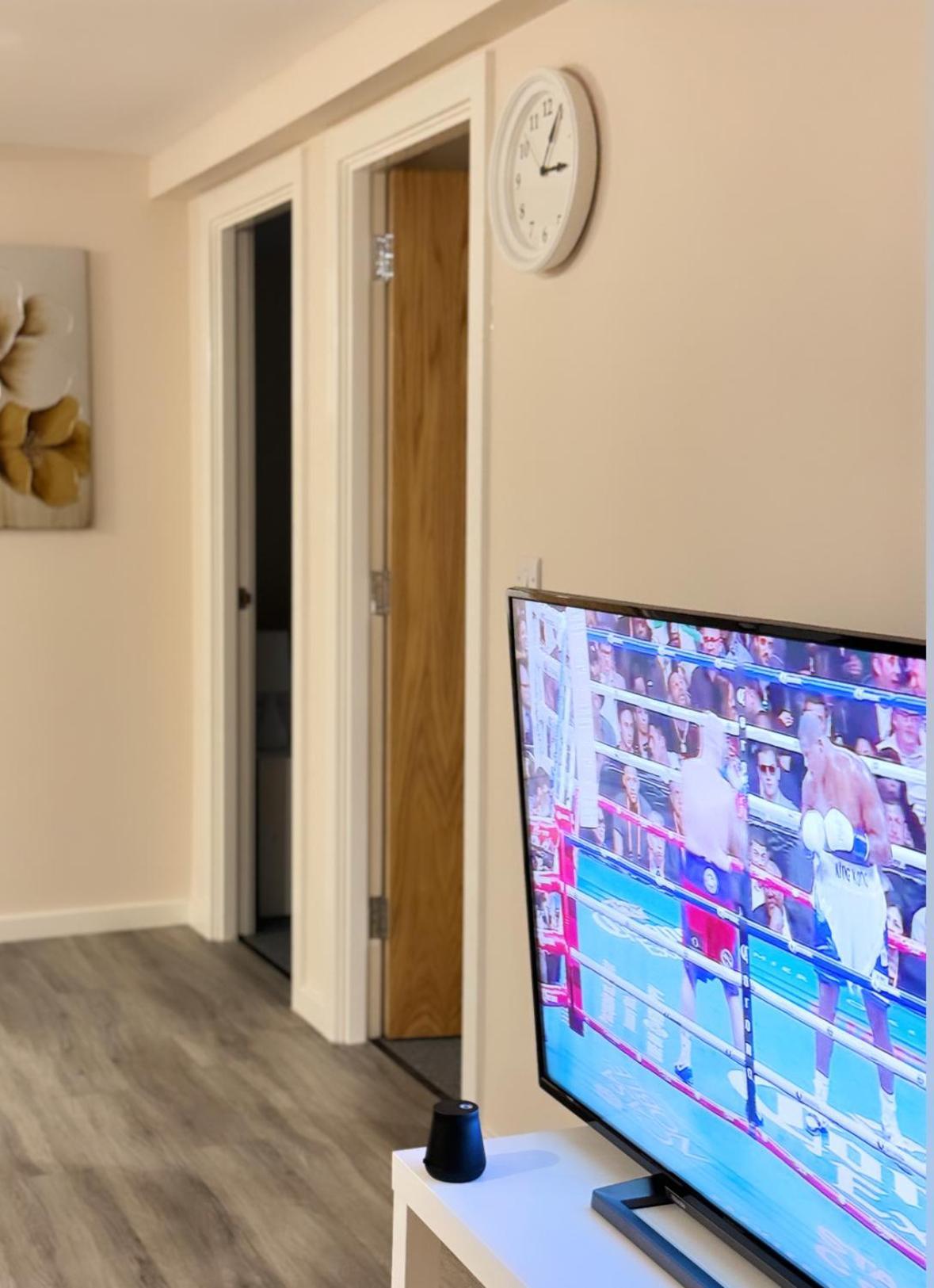 Luxury 2 Bedroom Apartment In Manchester City Centre - Free Parking Zewnętrze zdjęcie
