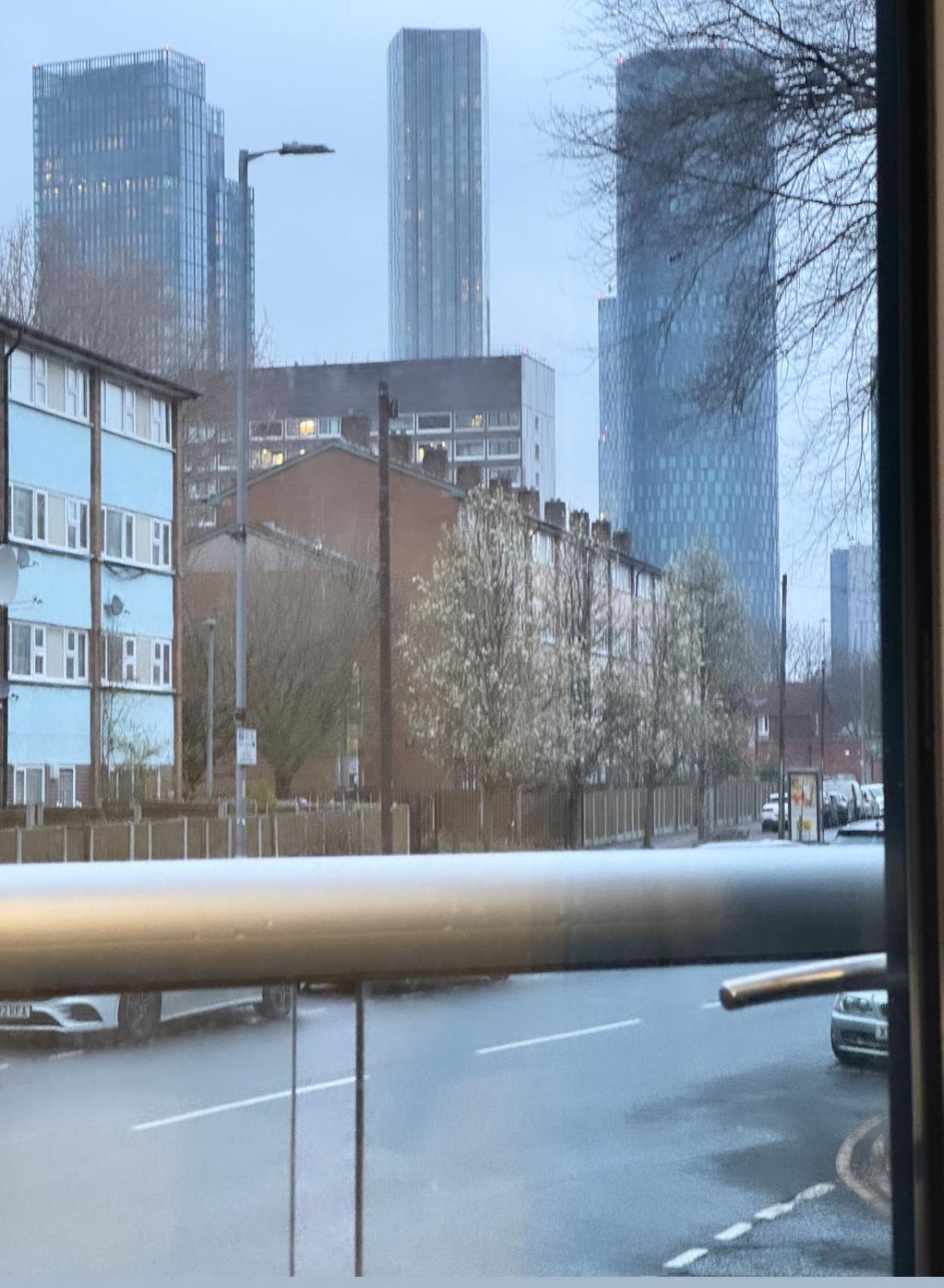 Luxury 2 Bedroom Apartment In Manchester City Centre - Free Parking Zewnętrze zdjęcie
